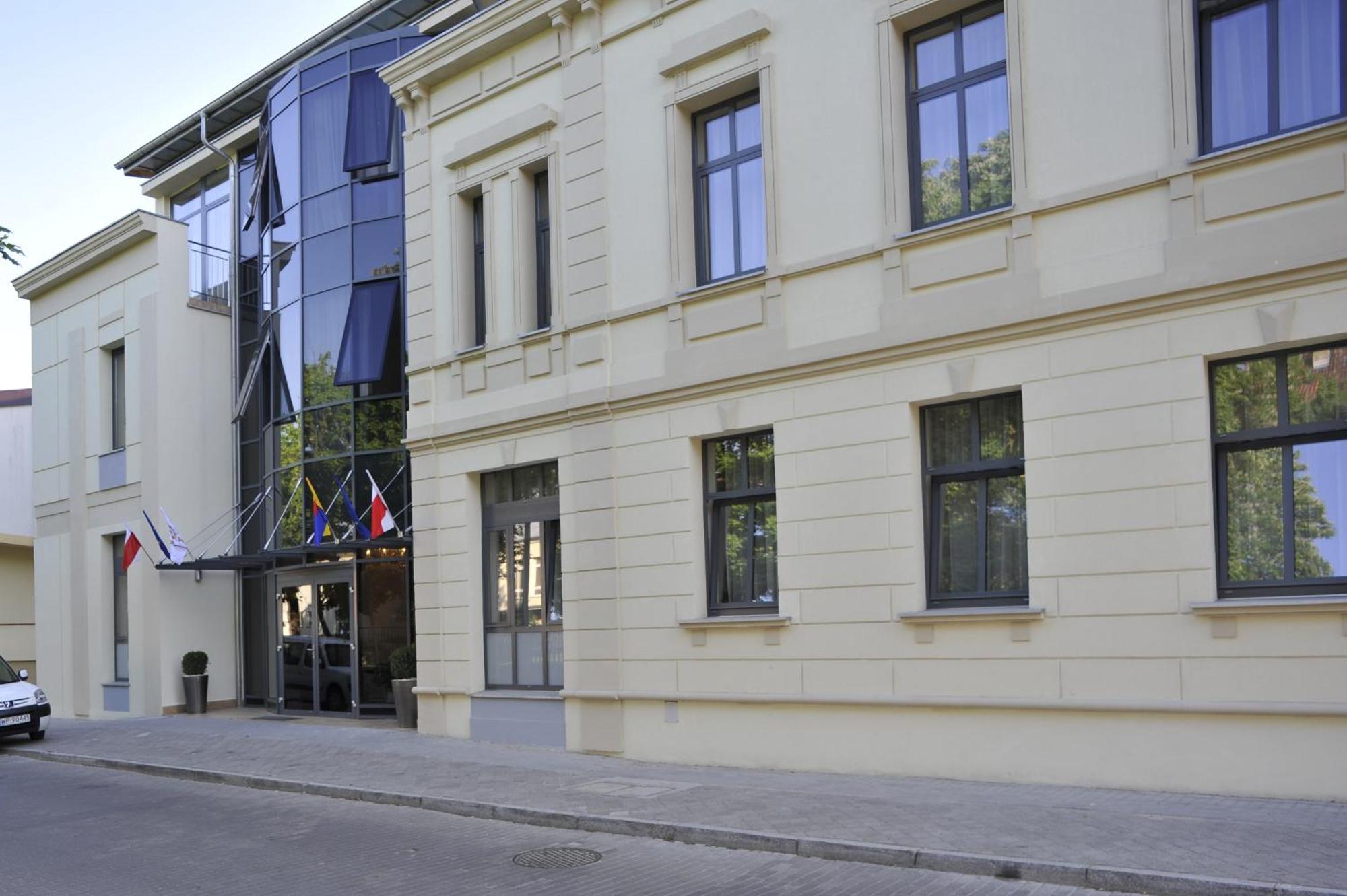 Hotel Starzynski Plock Exterior photo